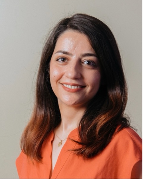 Atena Akbari Atena Akbari